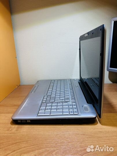 Арт.1088 Ноутбук Toshiba L500-1WP на запчасти