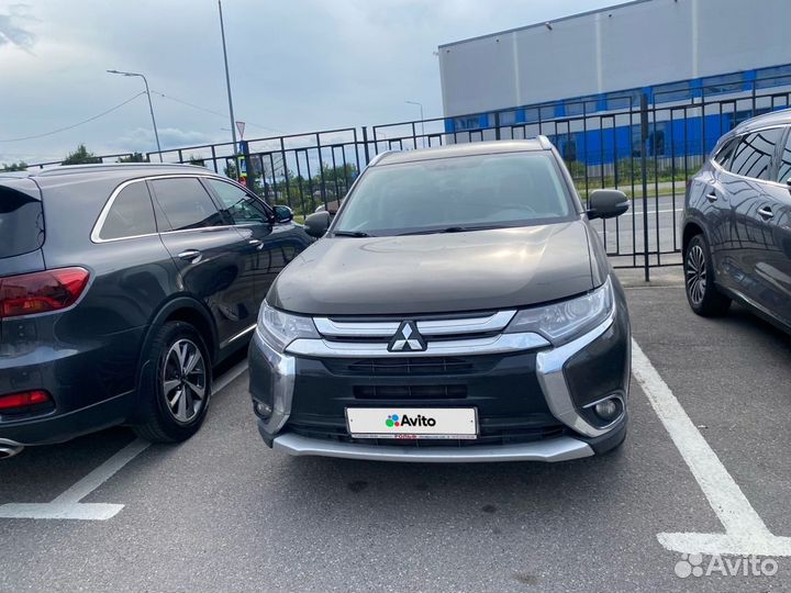 Mitsubishi Outlander 2.0 CVT, 2017, 127 113 км