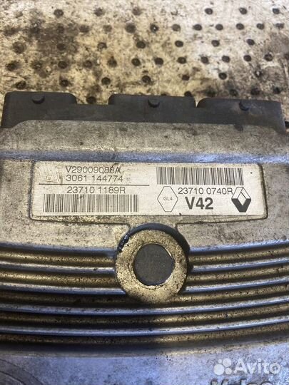 Блок управления двс Renault Duster 1.6 k4m