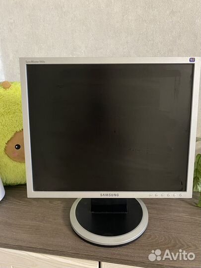 Монитор Samsung syncmaster 940n