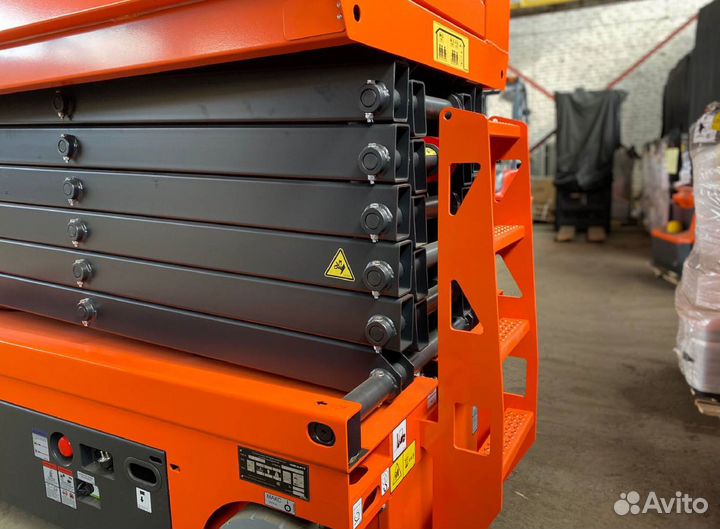 Подъемник ножничный самоходный Noblelift SC14H