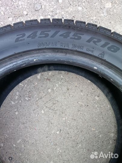 Pirelli Winter Ice Zero 245/45 R18