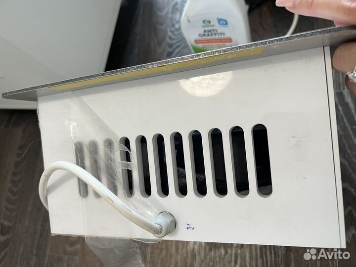 Вытяжка для маникюра dust free