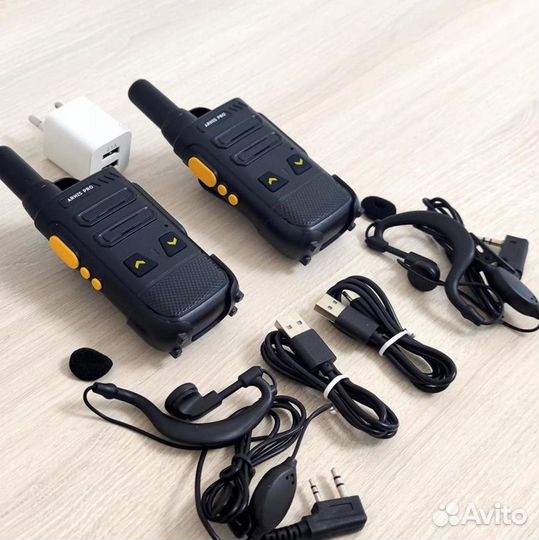 Рация с наушником, радиостанция с гарнитурой