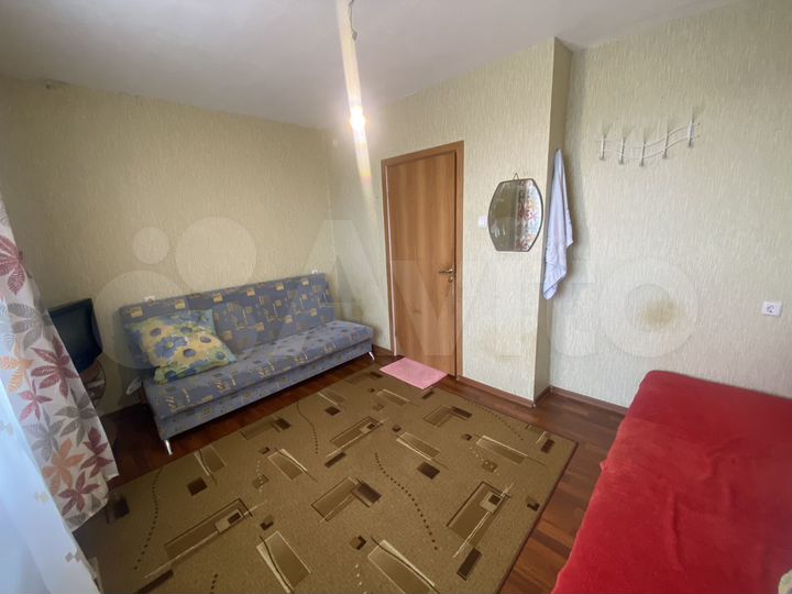 Доля в 2-к. квартире, 44,3 м², 7/9 эт.