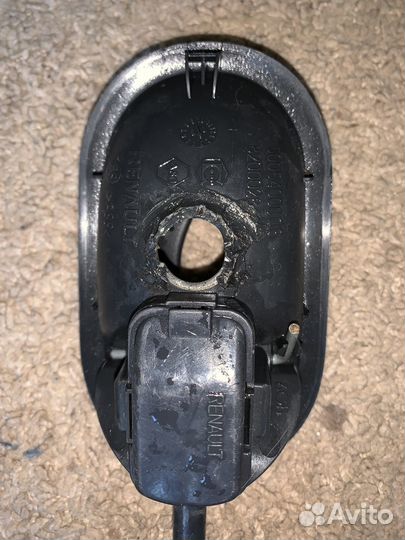 Замок двери левый