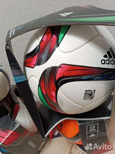 Футбольный мяч adidas оригинал Conext 15 Fifa pro