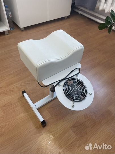 Подставка для педикюра с вытяжкой