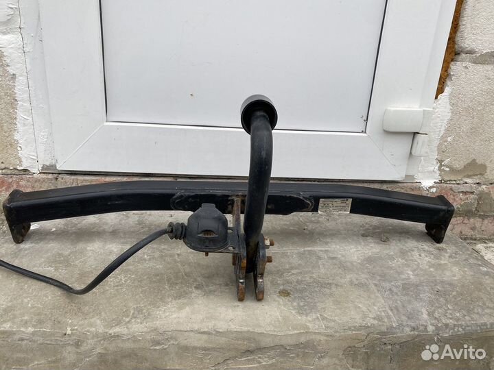 Фаркоп на renault duster