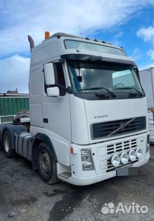 В разборке грузовик Volvo,FH 2001-2005