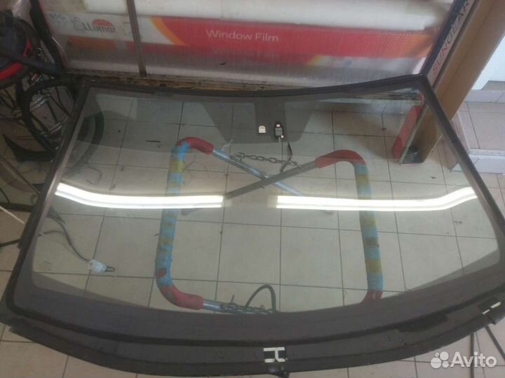Лобовое стекло тойота рав 4