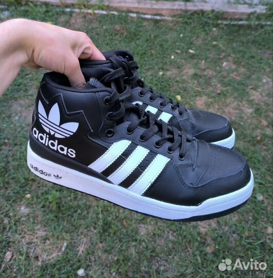 Кроссовки adidas новые