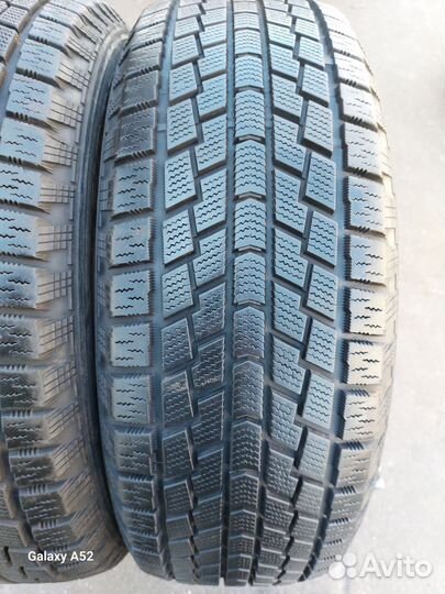 Hankook Nordik IS RW08 235/60 R17 102T
