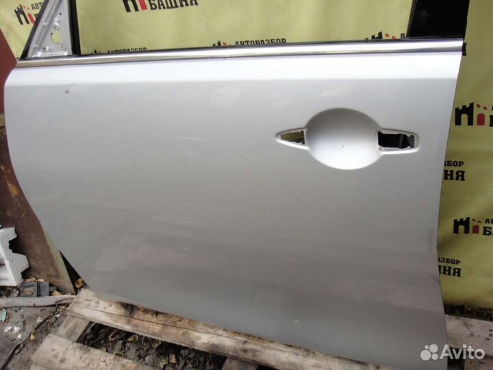 Nissan Patrol Дверь передняя левая дефект
