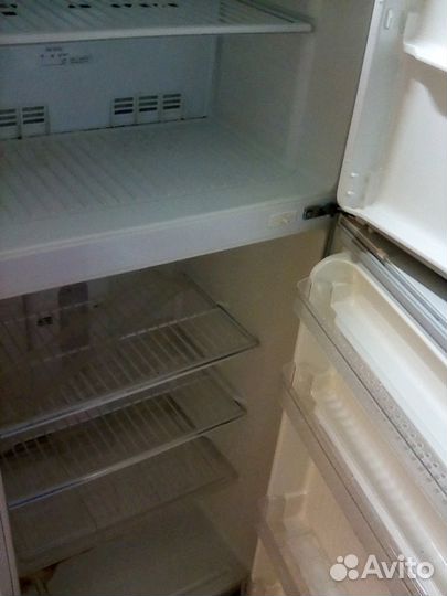 Холодильники на гарантии и с доставкой от