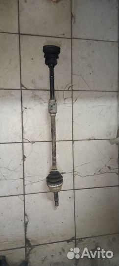 Привод передний правый Hyundai Matrix