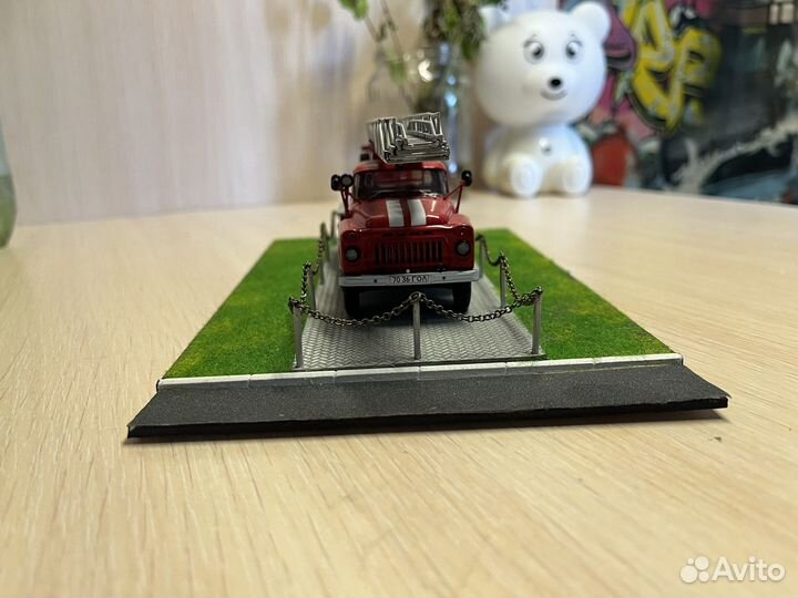 Подставка для моделей