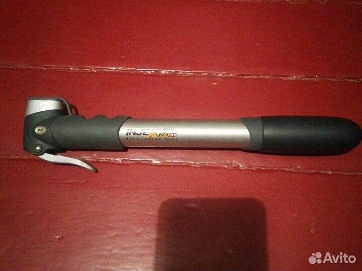 Насос для велосипеда