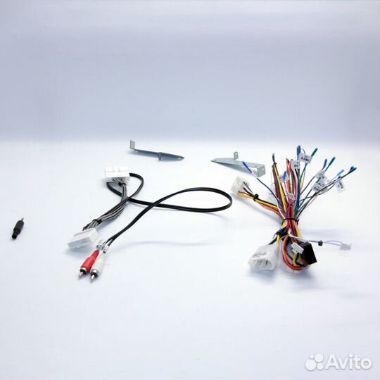 Штатная магнитола для Lexus CT 200H LeTrun 4606-44