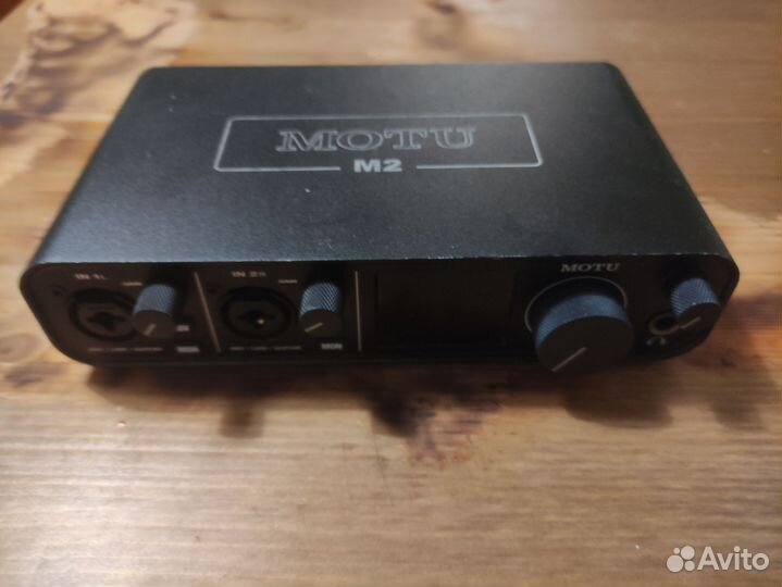 Motu M2 Звуковая карта