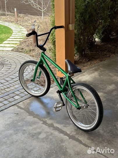 Трюковой велосипед bmx