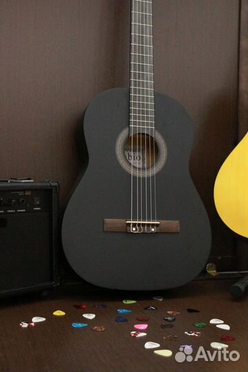 Классическая гитара 4\4