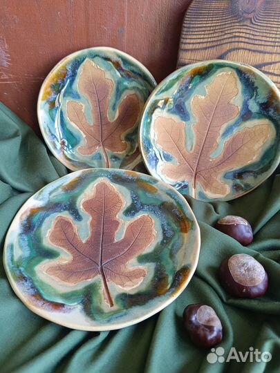 Посуда ручной работы. Тарелки с оттиском живого ли