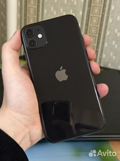 iPhone 11, 64 ГБ