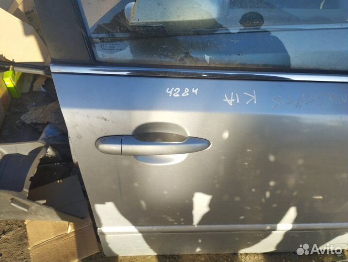 Дверь боковая передняя правая Kia Magentis