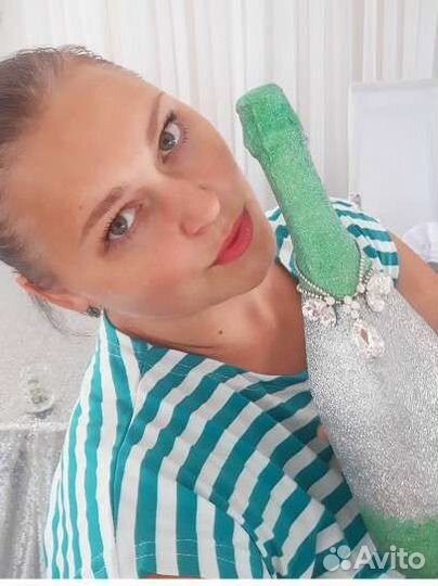 Свадебные бокалы, шампанское, свечи