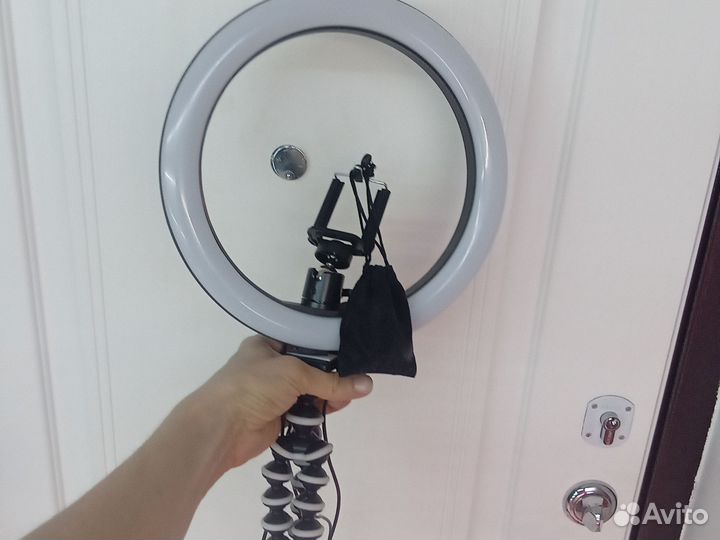Кольцевая лампа со штативом
