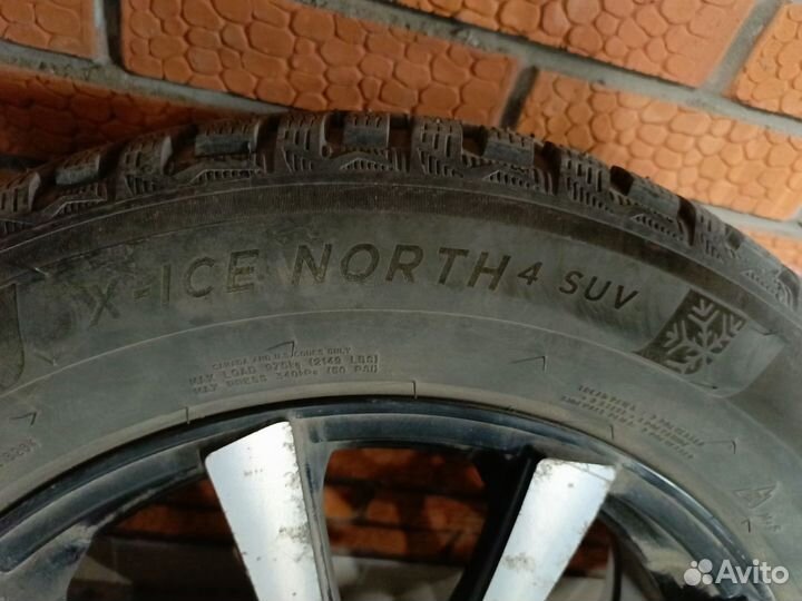 Michelin X-Ice North 4 SUV 235/60 R18