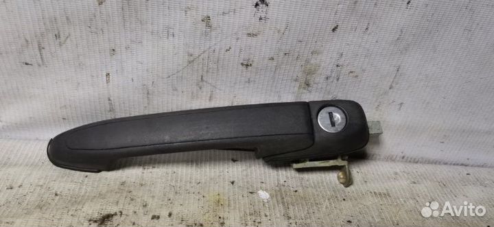 Ручка двери передняя правая Лада Калина хэтчбек