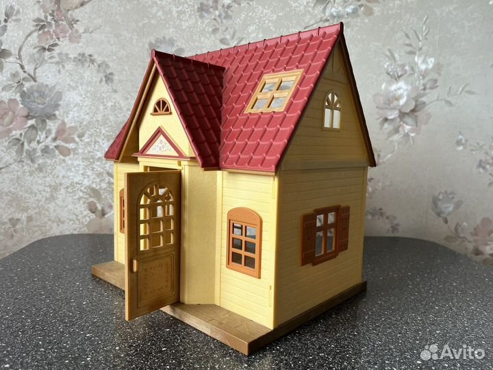 Домик для Sylvanian Families