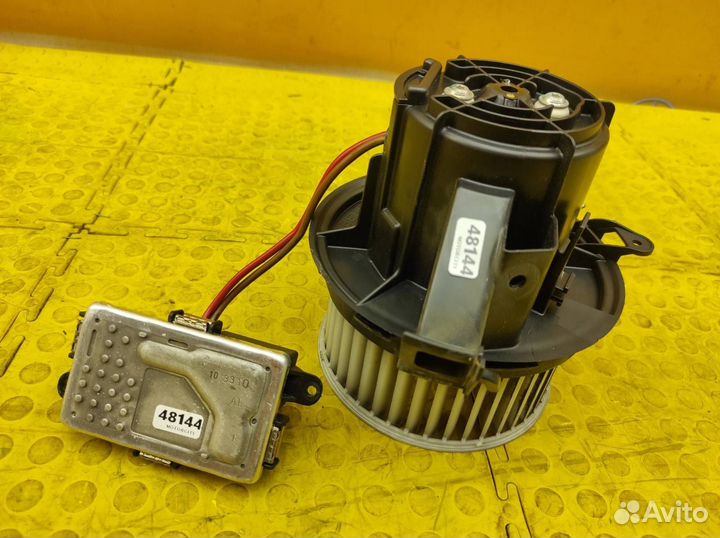 Моторчик отопителя Mercedes-Benz W212 OM642.850