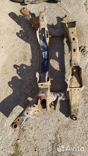 Подрамник задний Toyota Rav 4 30 кузов