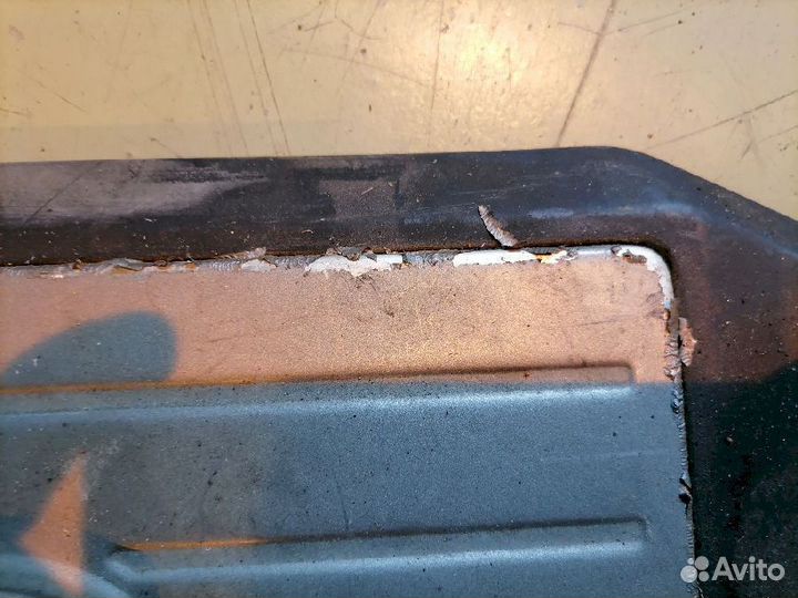 Декоративная крышка двс 11259-20070 Toyota Alphard