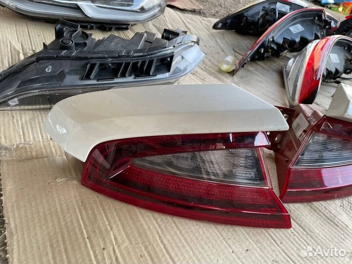 Задний фонарь Киа Стингер