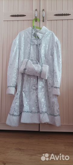 Костюм снегурочки (размер 42)