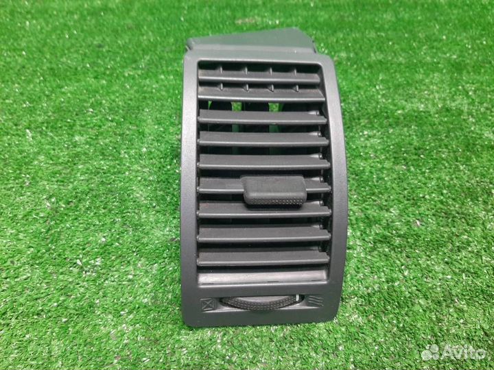 Дефлектор торпедо правый Suzuki Ignis 2006