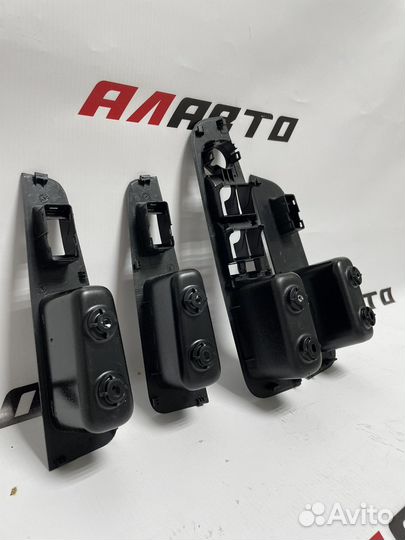 Внутренние ручки Приора черный лак