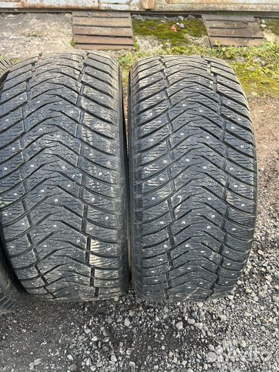 Yokohama Ice Guard IG65 275/45 R20