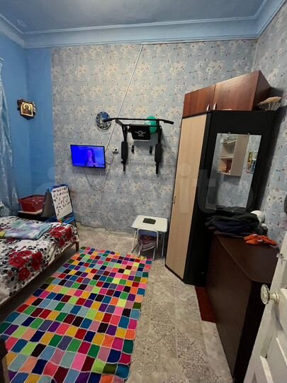 Комната 32 м² в 3-к., 1/2 эт.