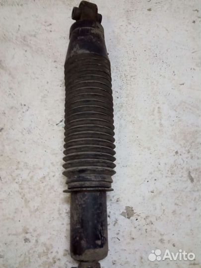 Стойка задняя Хендай Солярис 1 Kia Rio 3