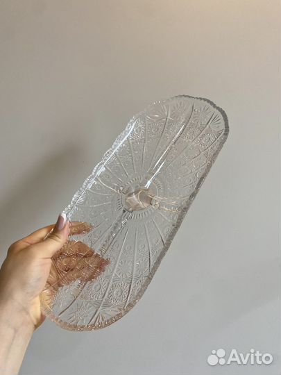 Стеклянное блюдо