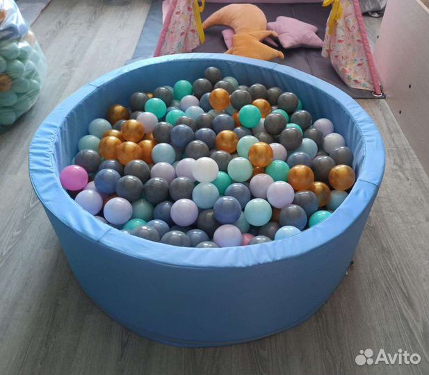 Детский сухой бассейн с шариками
