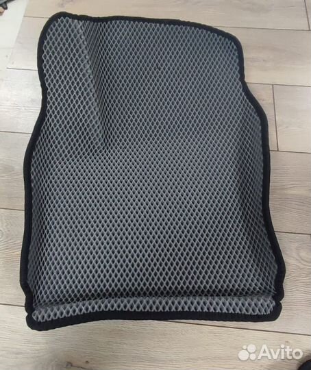 Автоковры водительские EVA Nissan Bassara JU30 Ева