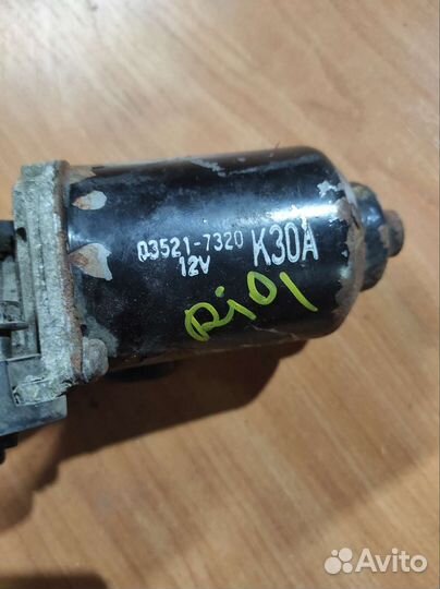 Моторчик стеклоочистителя передний kia rio 1