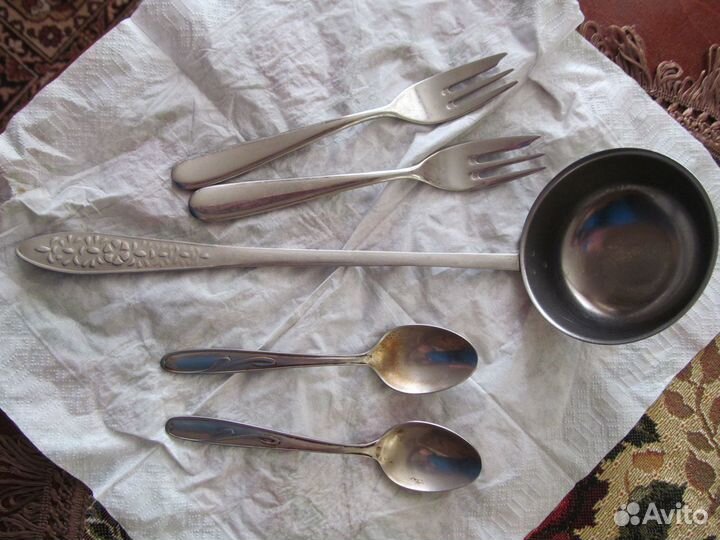 Кухонные мелочи,столовые приборы,шинковки