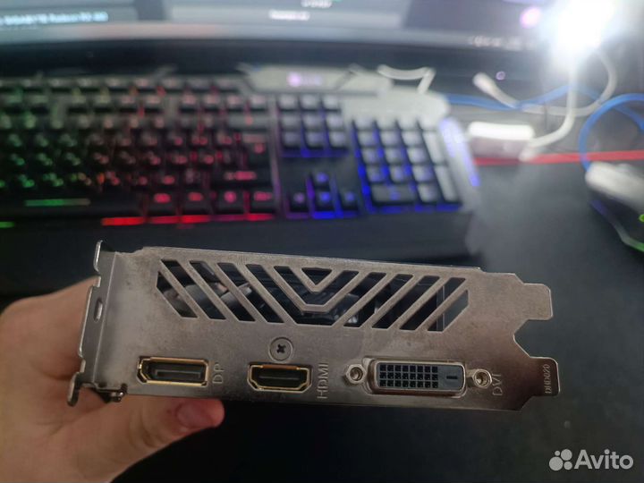 Gigabyte AMD Radeon RX 460